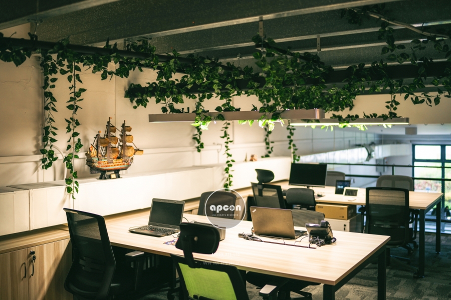 Singapore Office Interior Design-T-Space-Apcon-Worksation 1