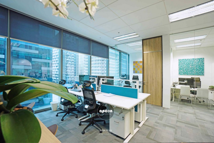 Office-Interior-Design-Singapore-Office-Table-Asia-Square-Tower-1-5