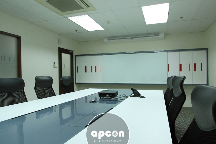 UBI-Office-Interior-Conference-Room-Cabinet-5